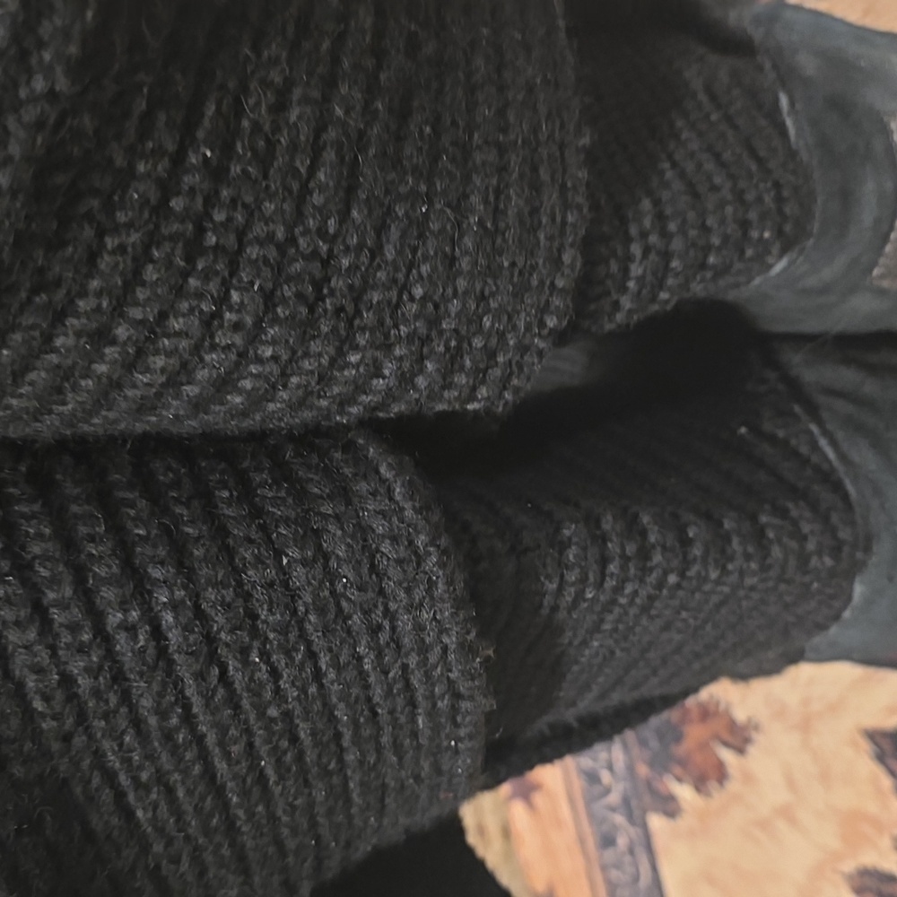 UGG Black Knit Footwear - Picture 4 of 10